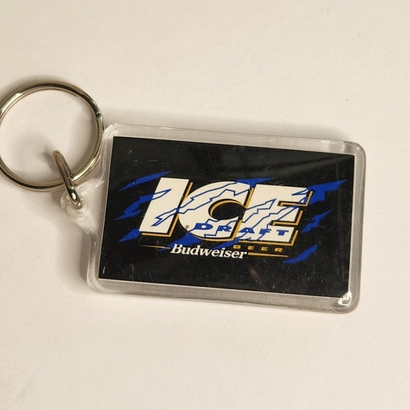 2/$30 Vintage Lot of Budweiser Bud Bud Light Ice Draft Beer Key Chains Keychains - Picture 9 of 9
